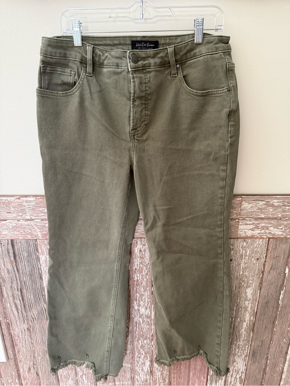 Risen High-Rise Cropped Jeans